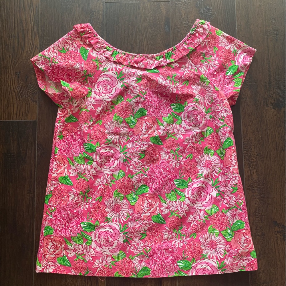 Lilly Pulitzer reversible floral print top. Size 6